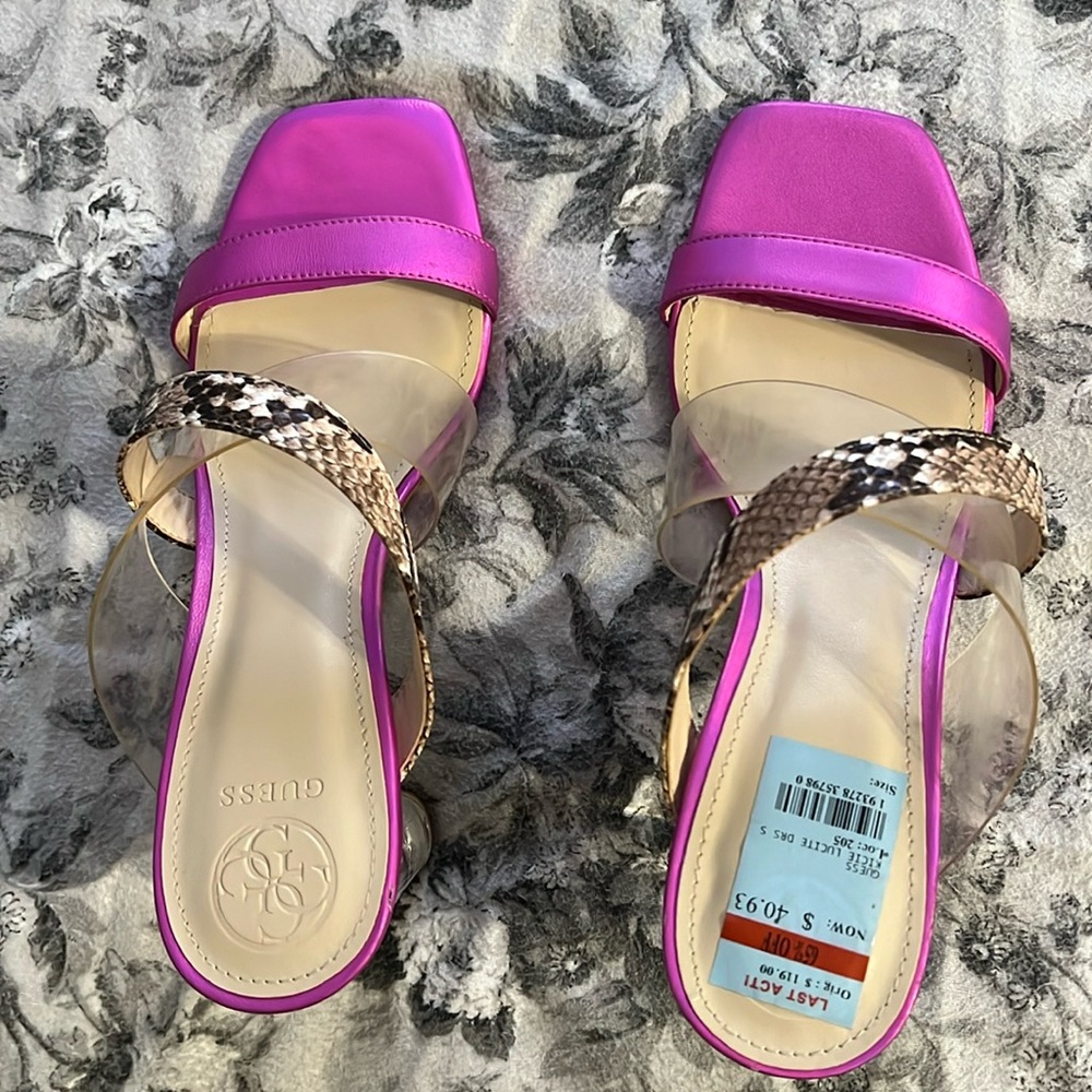 Ladies size 7.5 heel sandals, never worn